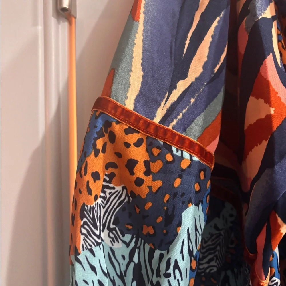 UMGEE printed Blouse - Picture 4 of 5